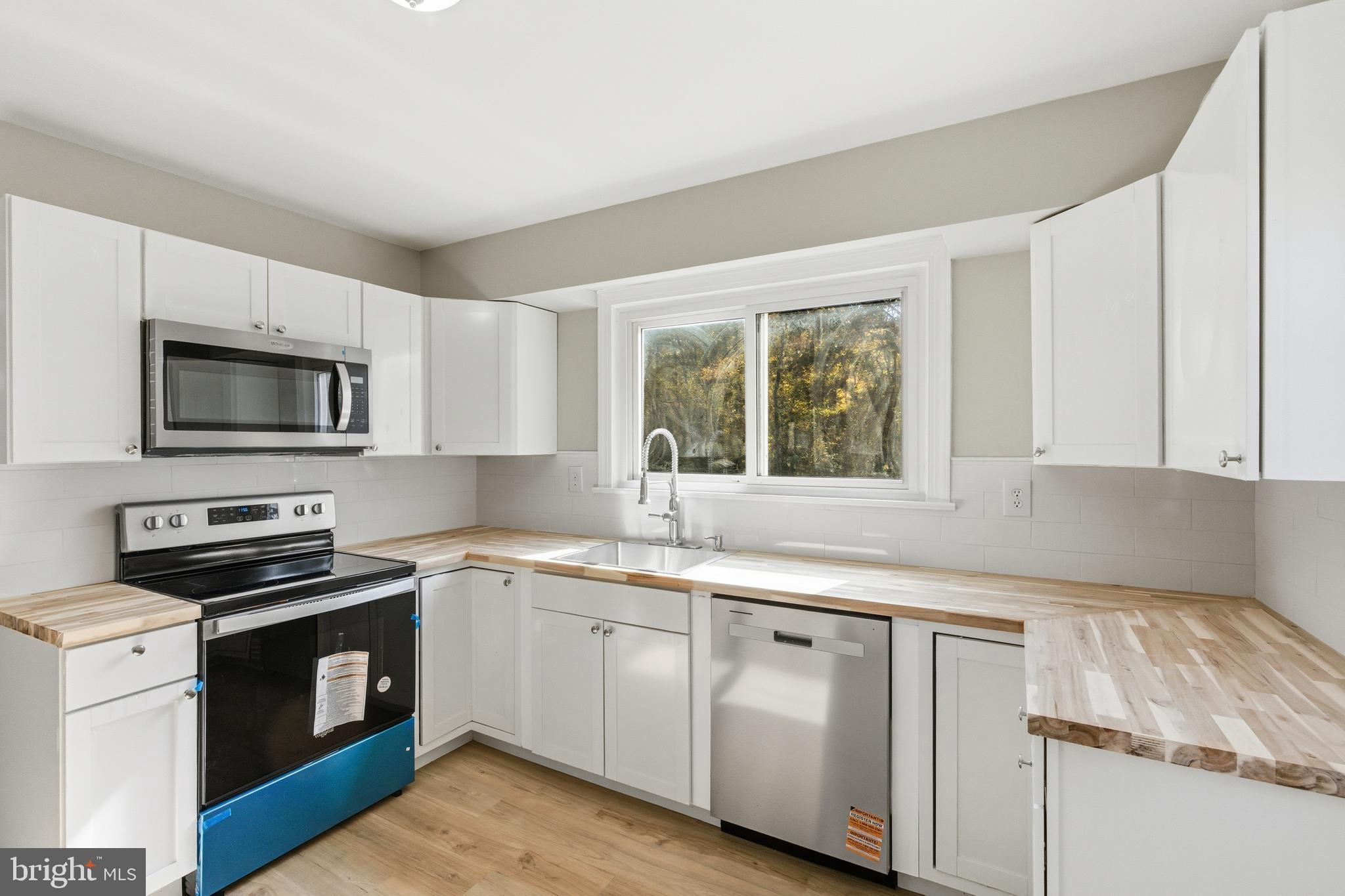 48925 Chisleytown Road St. Inigoes, MD 20684 - Photo 2 of 28