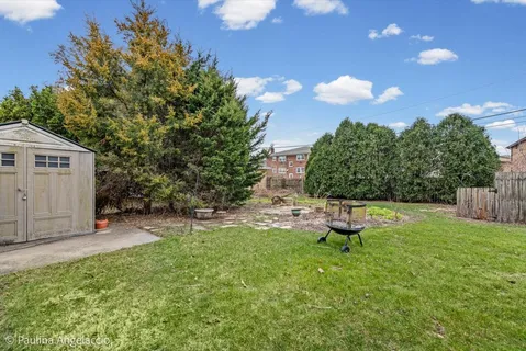 $269,000 | 4618 Custer Avenue, Brookfield, IL 60513
