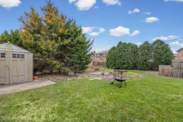 $279,000 | 4618 Custer Avenue, Brookfield, IL 60513