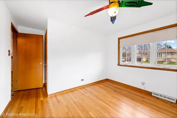 $279,000 | 4618 Custer Avenue, Brookfield, IL 60513