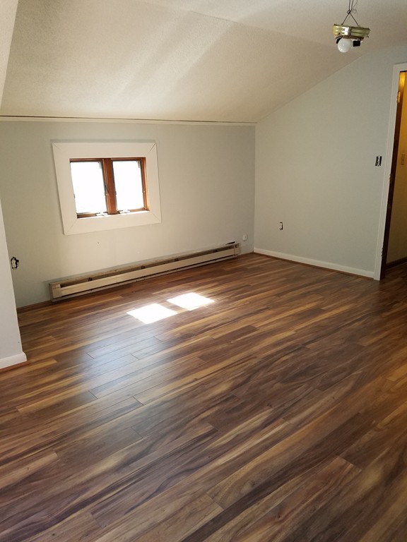 19 Emmet Street Springfield, MA 01119 - Photo 5 of 8 Gallery Image 5