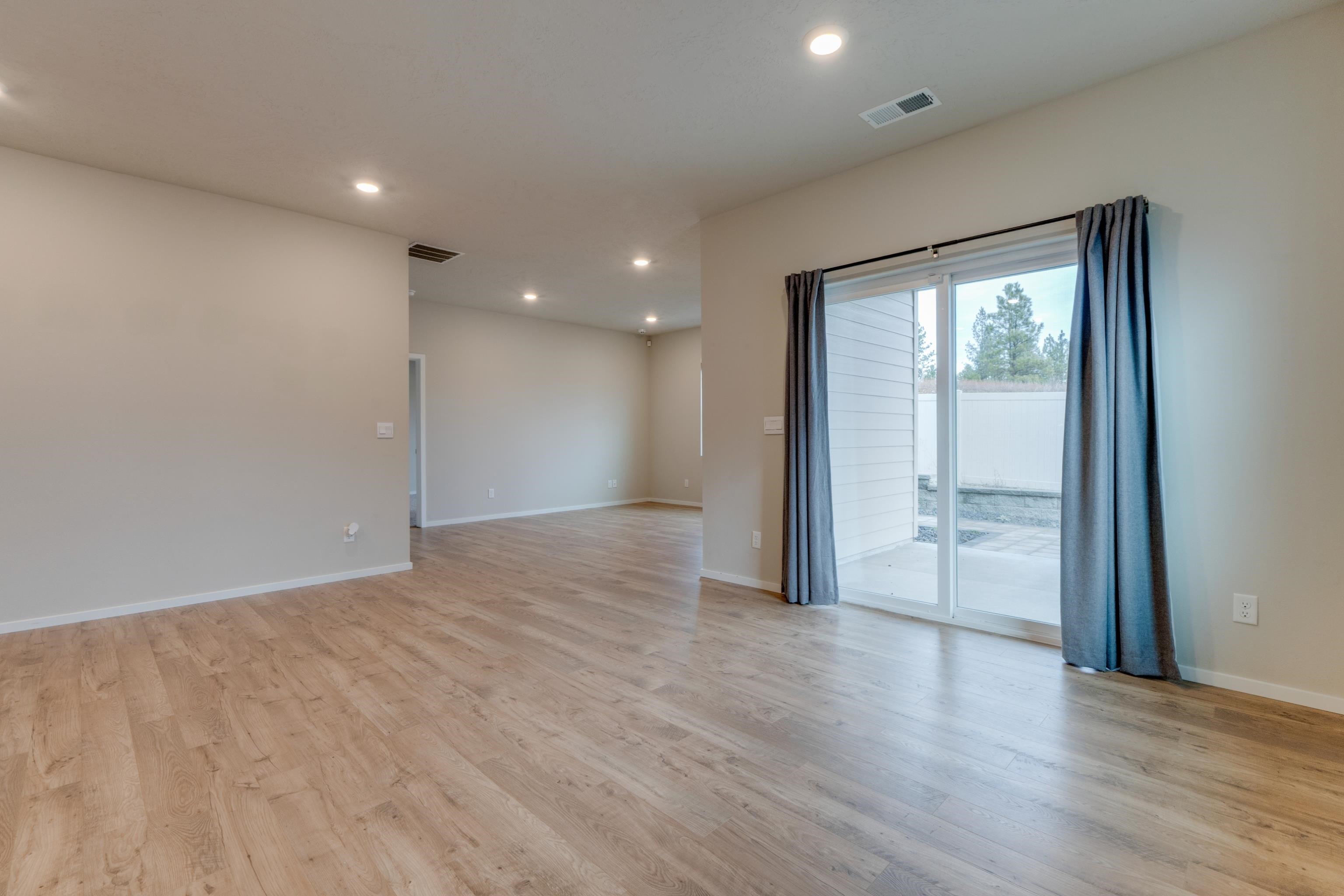 8207 South Avery Street Cheney, WA 99004 - Photo 12 of 43