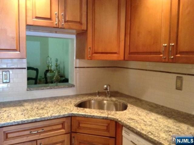 1509 Cornwall Road Mahwah, NJ 07430 - Photo 9 of 13