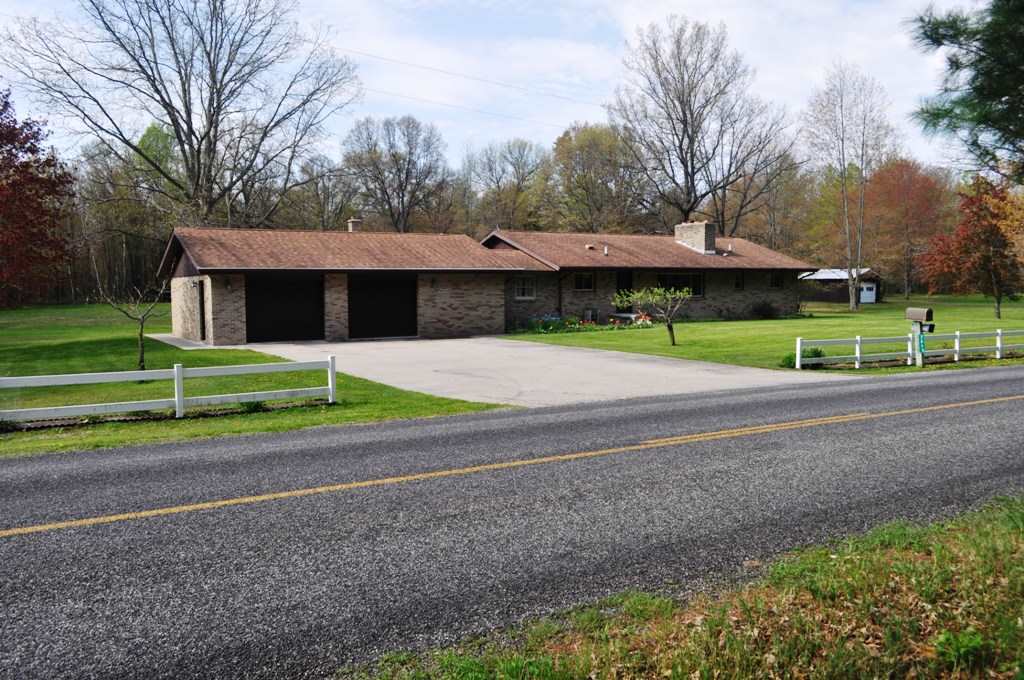 2649 West Walter Road Coleman, MI 48618 - Photo 46 of 51 1863009-45.JPG