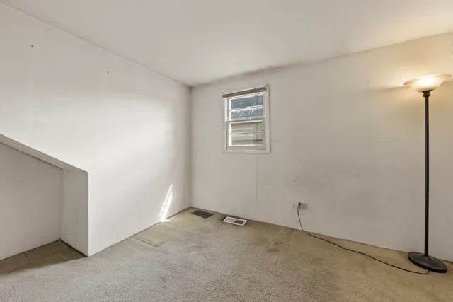 $450,000 | 410 Chicago Avenue, Clarendon Hills, IL 60514