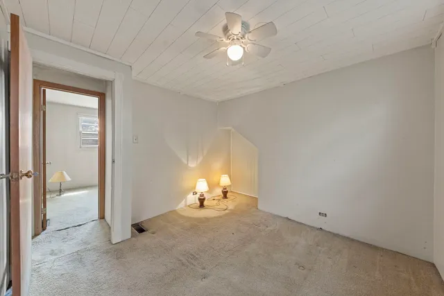 $450,000 | 410 Chicago Avenue, Clarendon Hills, IL 60514