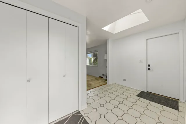 $450,000 | 410 Chicago Avenue, Clarendon Hills, IL 60514