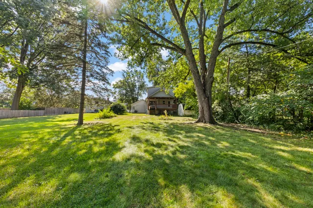 $450,000 | 410 Chicago Avenue, Clarendon Hills, IL 60514