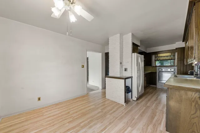 $450,000 | 410 Chicago Avenue, Clarendon Hills, IL 60514