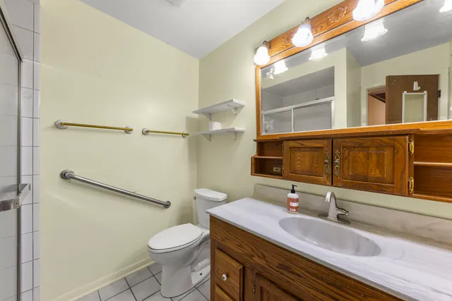 $450,000 | 410 Chicago Avenue, Clarendon Hills, IL 60514