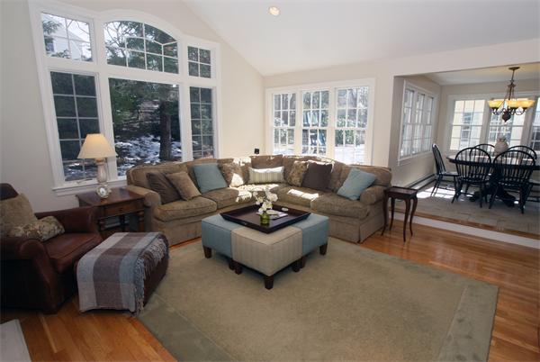 52 Emerson Road Wellesley, MA 02481 - Photo 7 of 21 Gallery Image 7