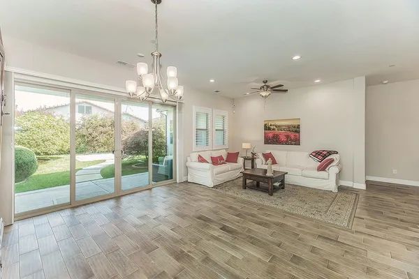 $680,000 | 1924 East Via Fiore Avenue, Fresno, CA 93730