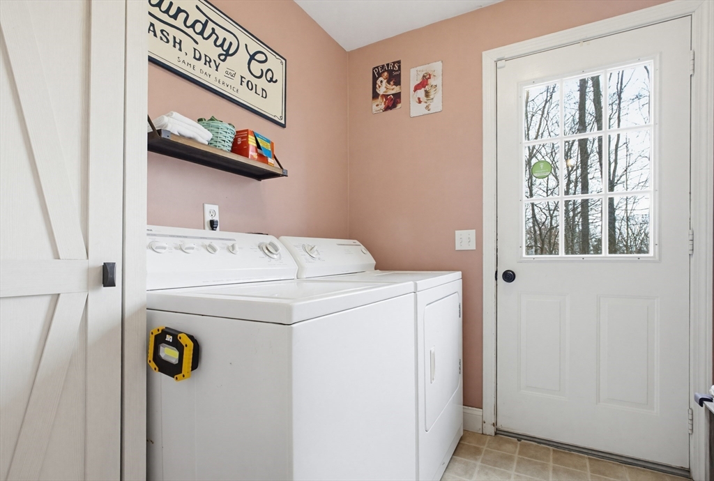 6 Walker Pond Road Sturbridge, MA 01566 - Photo 14 of 42