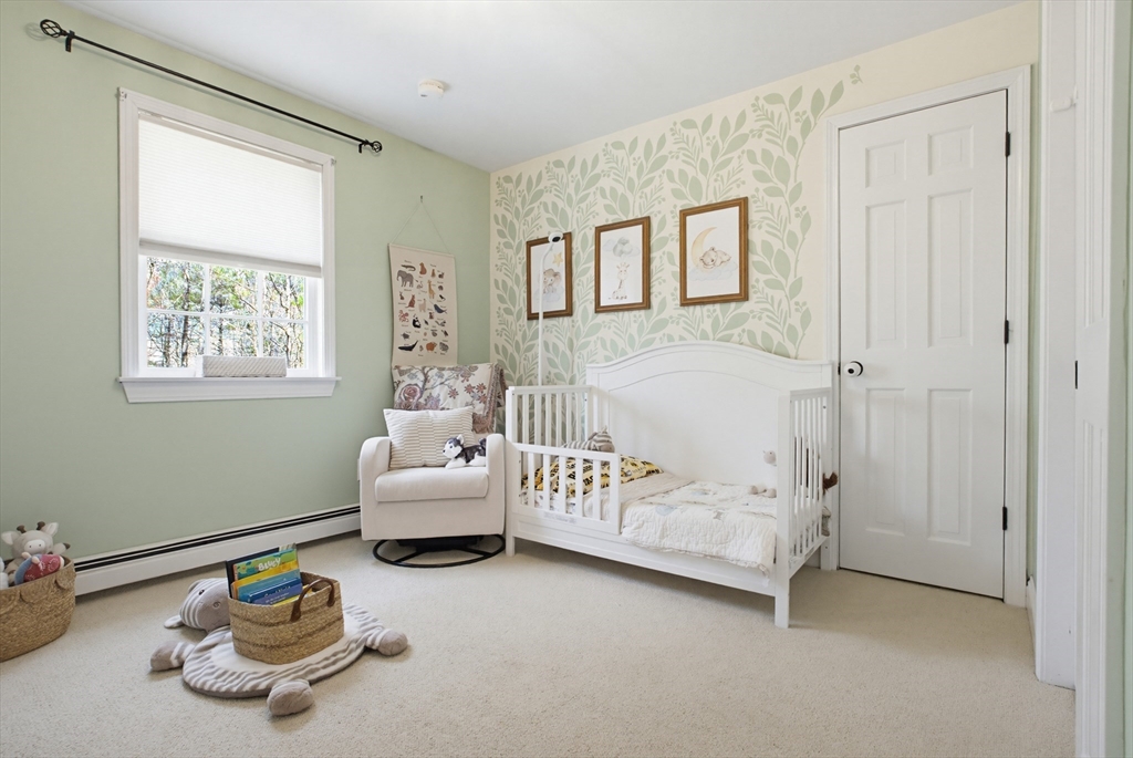 6 Walker Pond Road Sturbridge, MA 01566 - Photo 15 of 42