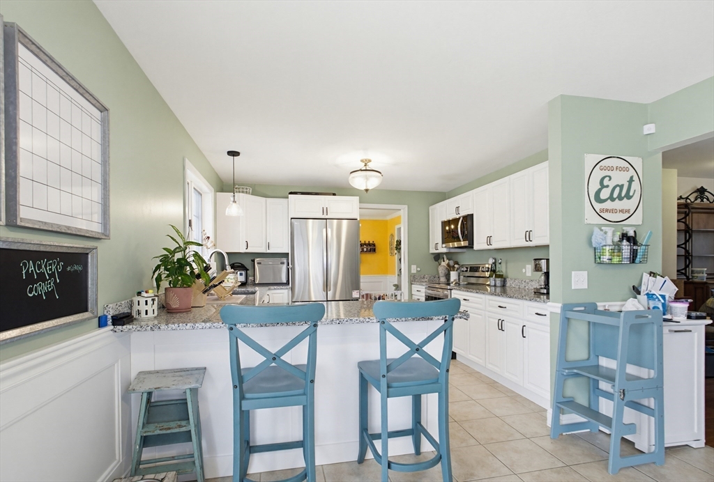 6 Walker Pond Road Sturbridge, MA 01566 - Photo 5 of 42