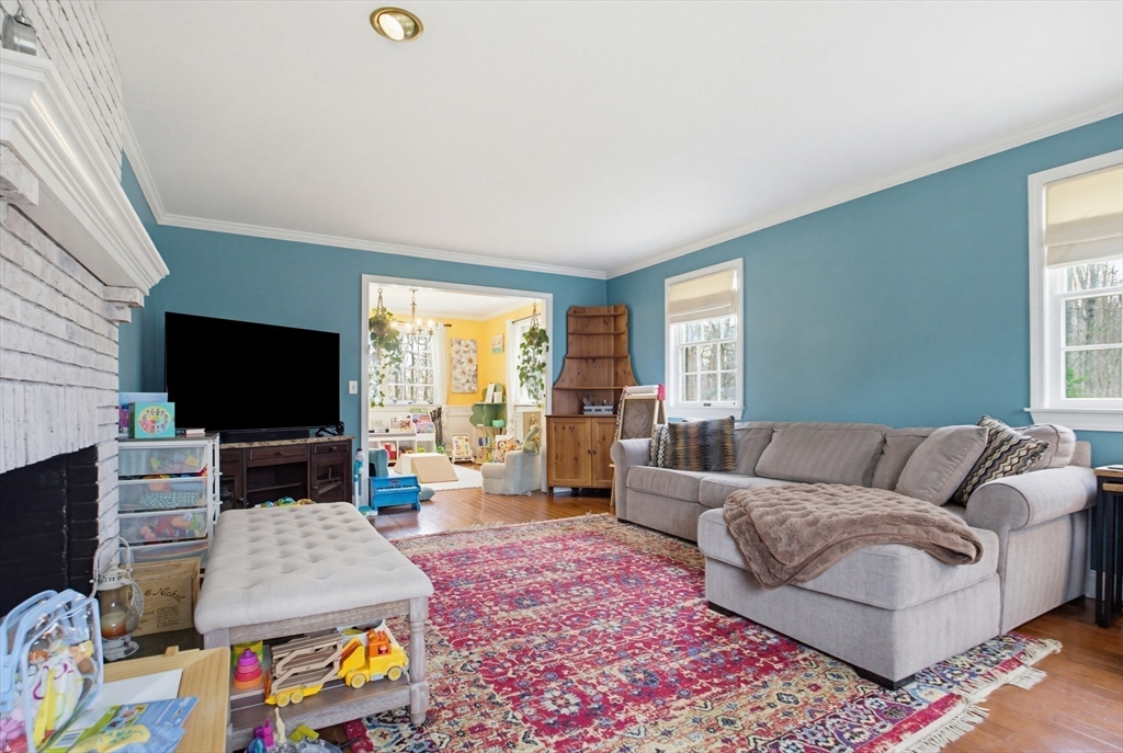 6 Walker Pond Road Sturbridge, MA 01566 - Photo 7 of 42