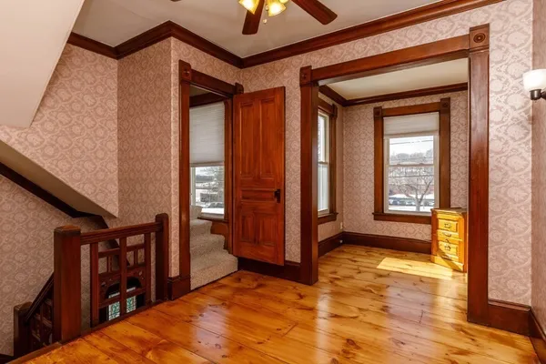 $549,900 | 196 Chestnut Street, Gardner, MA 01440