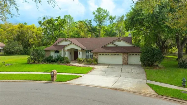 $737,000 | 507 Surrey Lane, Lutz, FL 33549