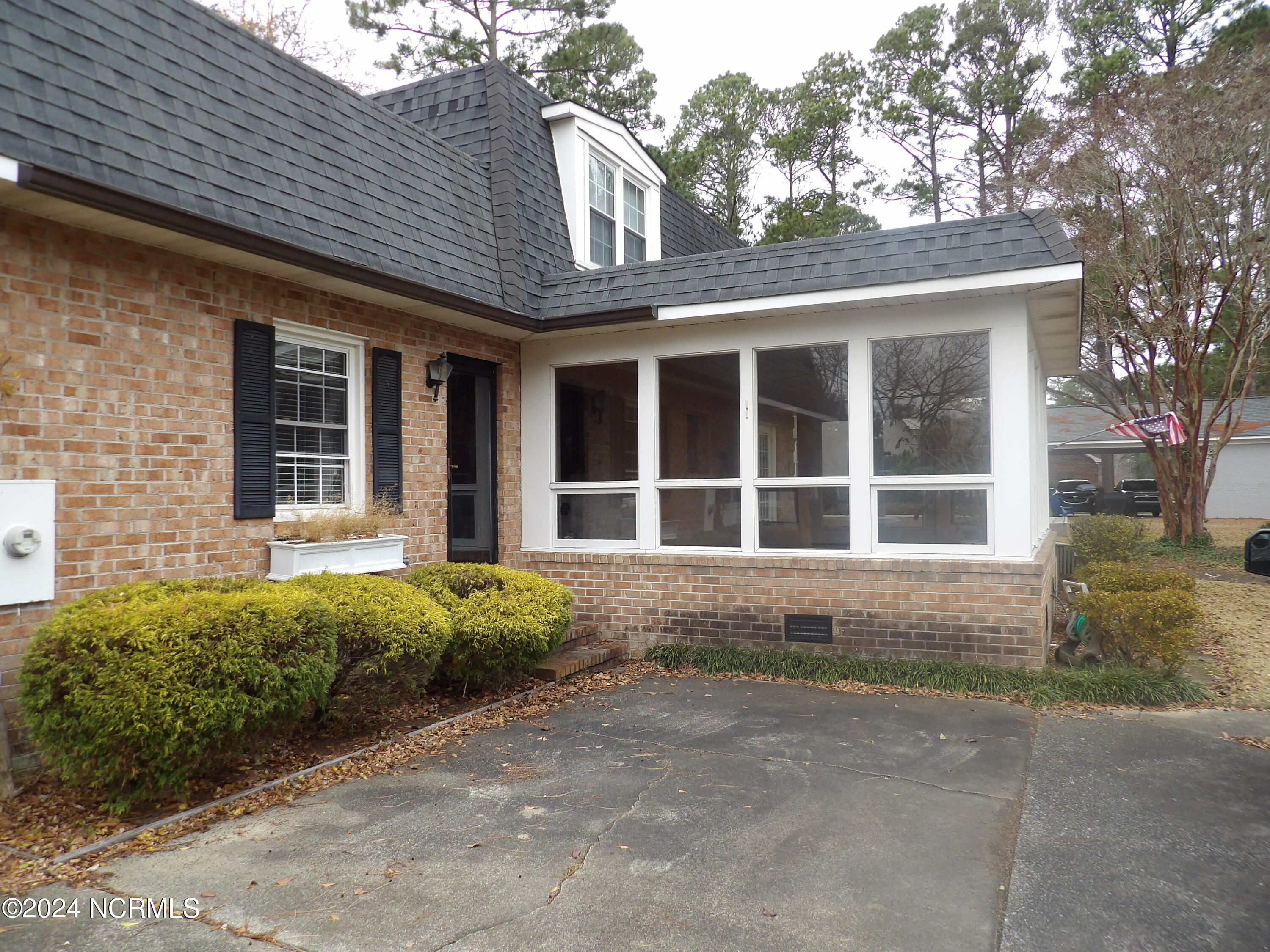 1301 Ridge Road Kinston, NC 28504 - Photo 3 of 51 100_0031
