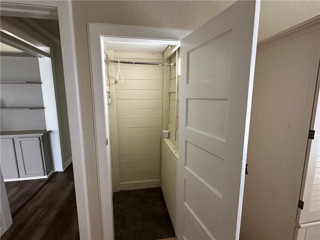 230 Lola Johnson Road Corpus Christi, TX 78418 - Photo 13 of 40 a bathroom with a glass door shower