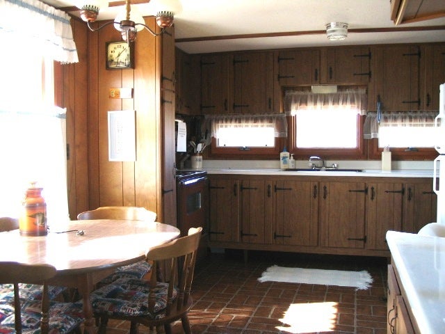 7650-7668 South Pointe Road Sault Ste. Marie, MI 49783 - Photo 7 of 22 Gallery Image 7