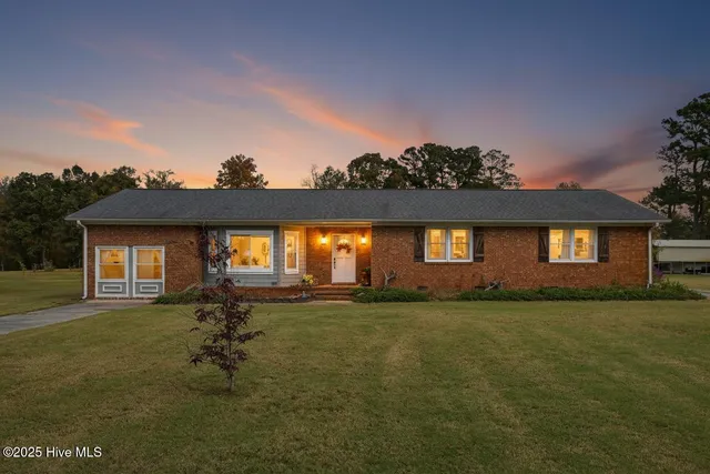 $800,000 | 117 Tom Avenue, Castle Hayne, NC 28429