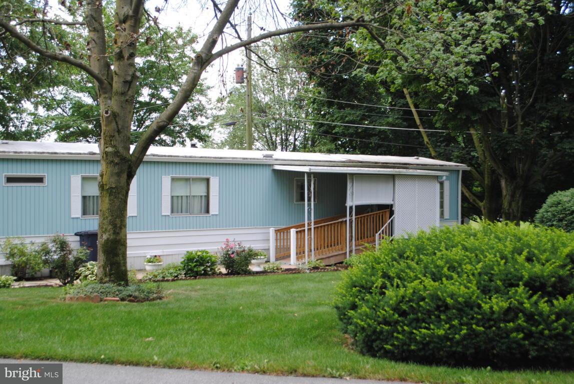 102 Park Lane Rothsville, PA 17543 - Photo 2 of 29
