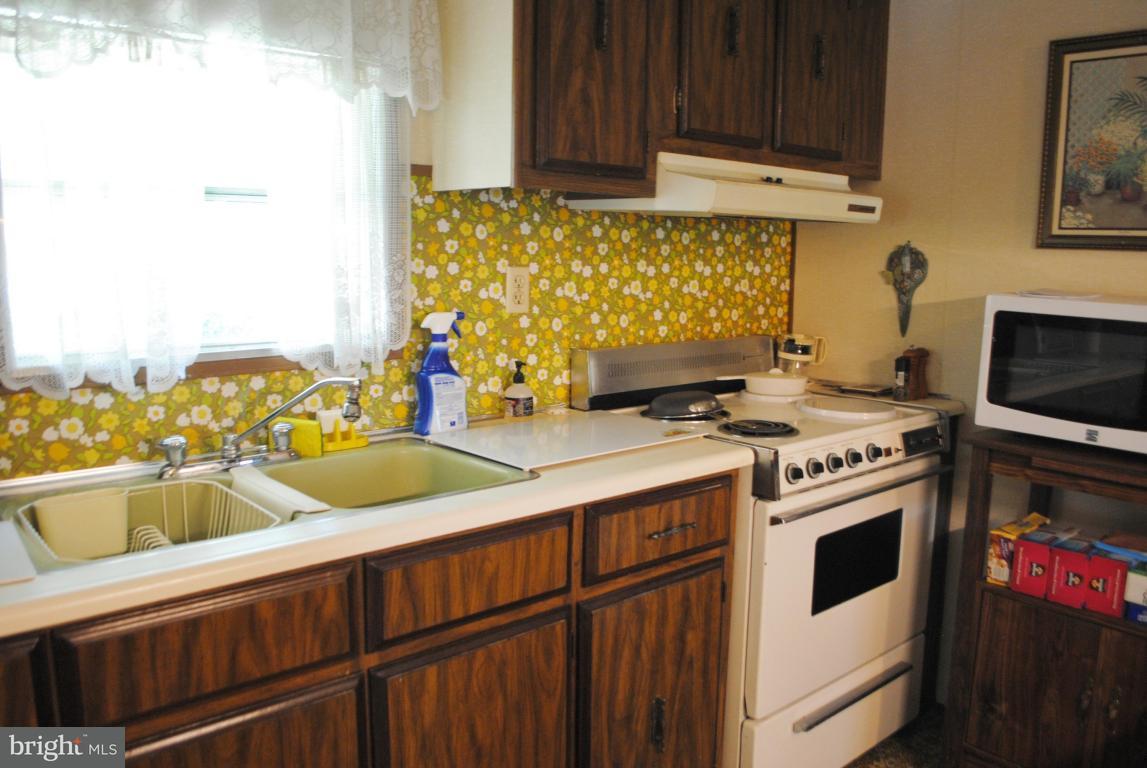 102 Park Lane Rothsville, PA 17543 - Photo 10 of 29