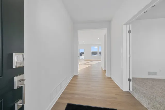 $587,750 | 565 Waterford Place, Waconia, MN 55387