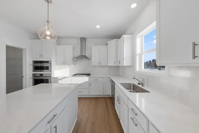 $587,750 | 565 Waterford Place, Waconia, MN 55387