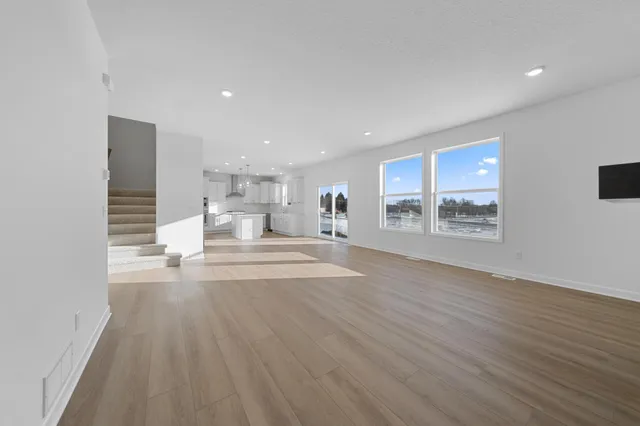 $587,750 | 565 Waterford Place, Waconia, MN 55387