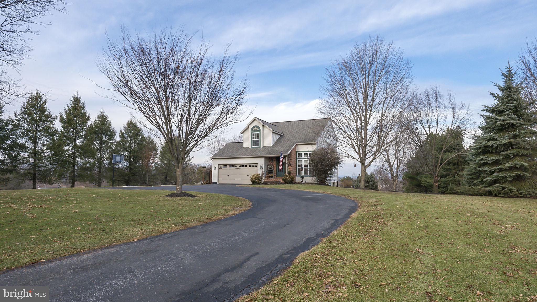 515 Owl Hill Road Lititz, PA 17543 - Photo 4 of 34