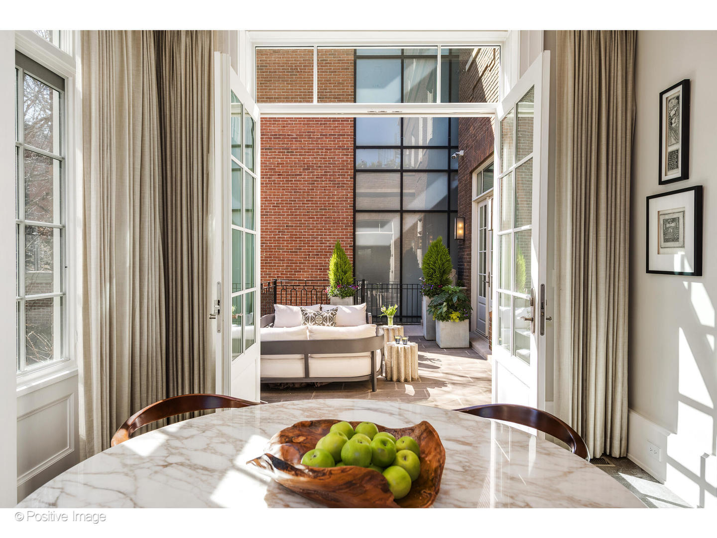 1853 North Burling Street Chicago, IL 60614 - Photo 35 of 87