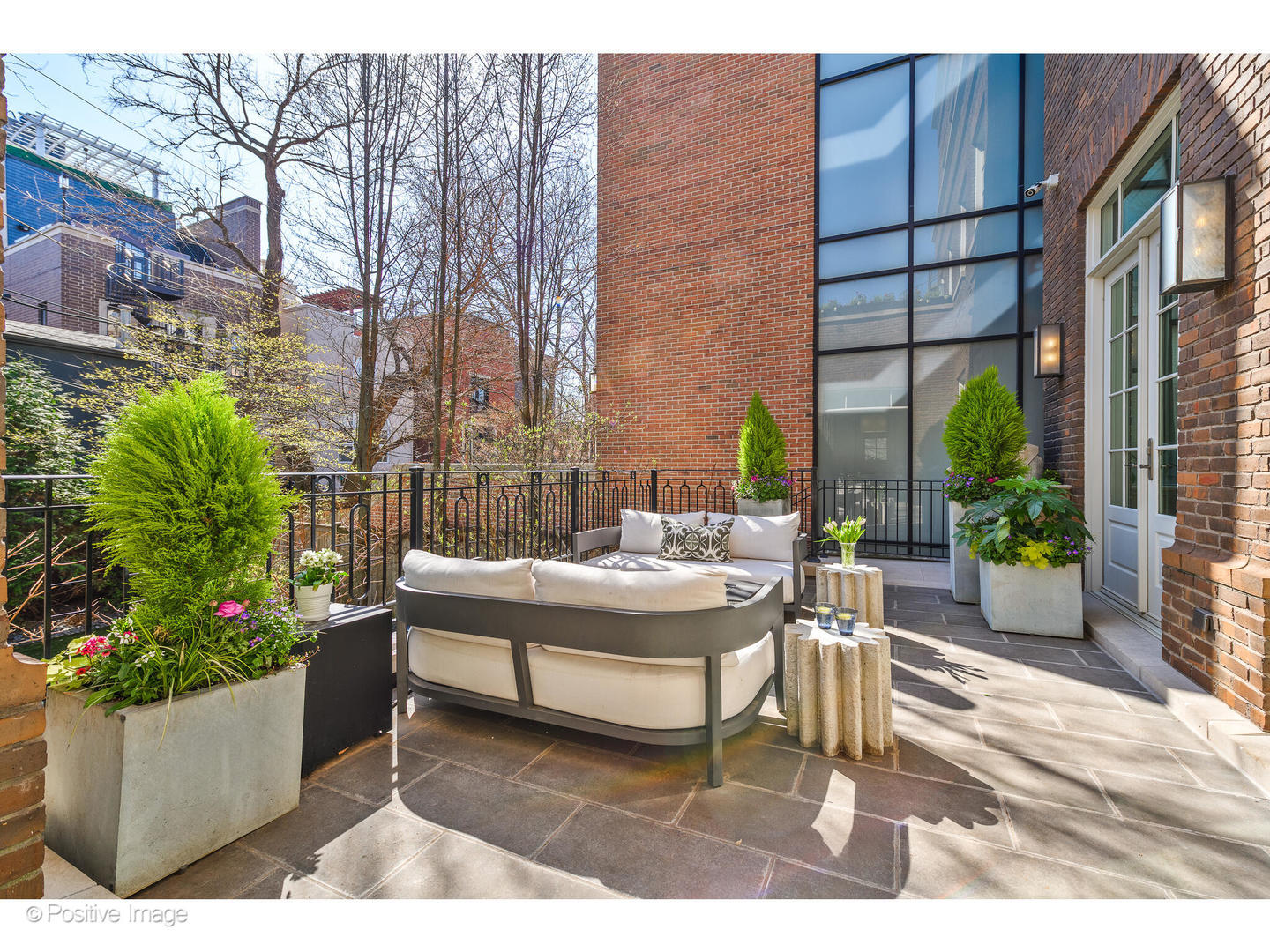 1853 North Burling Street Chicago, IL 60614 - Photo 36 of 87