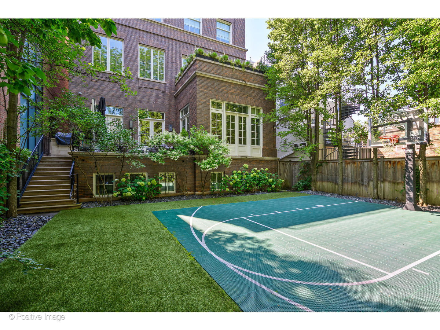 1853 North Burling Street Chicago, IL 60614 - Photo 40 of 87