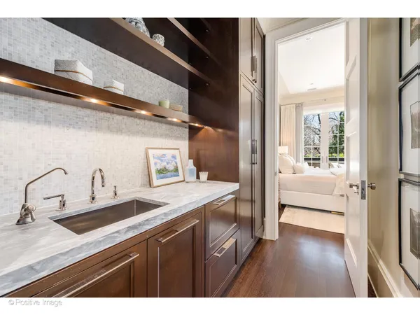 $8,995,000 | 1853 North Burling Street, Chicago, IL 60614