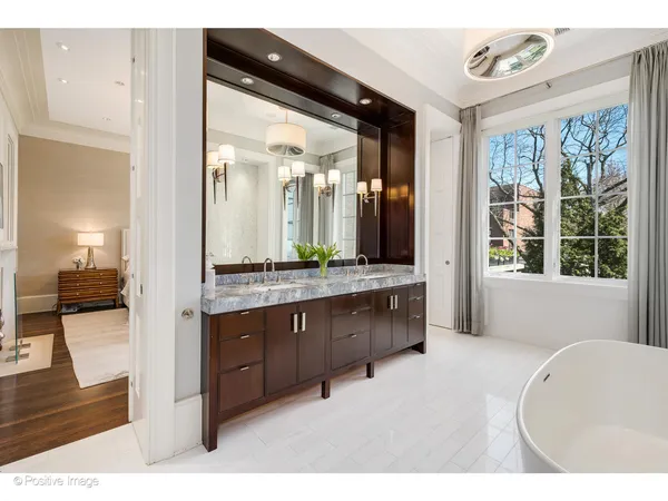 $8,995,000 | 1853 North Burling Street, Chicago, IL 60614