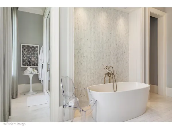 $8,995,000 | 1853 North Burling Street, Chicago, IL 60614