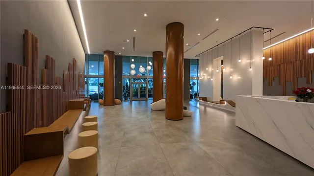 $489,000 | 350 South Miami Avenue, Unit 702, Miami, FL 33130