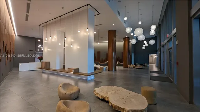 $489,000 | 350 South Miami Avenue, Unit 702, Miami, FL 33130