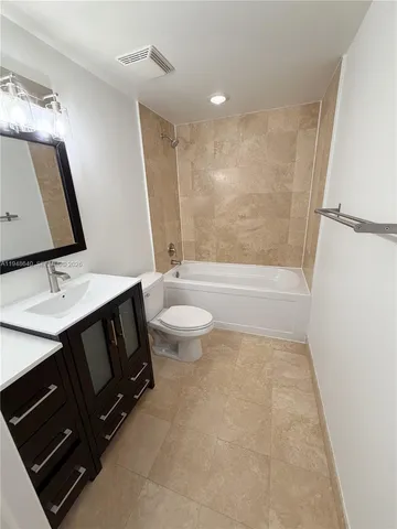 $489,000 | 350 South Miami Avenue, Unit 702, Miami, FL 33130