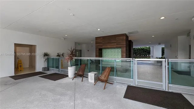 $489,000 | 350 South Miami Avenue, Unit 702, Miami, FL 33130