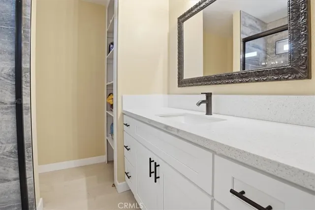 $440,000 | 10911 Caribou Avenue, Apple Valley, CA 92308