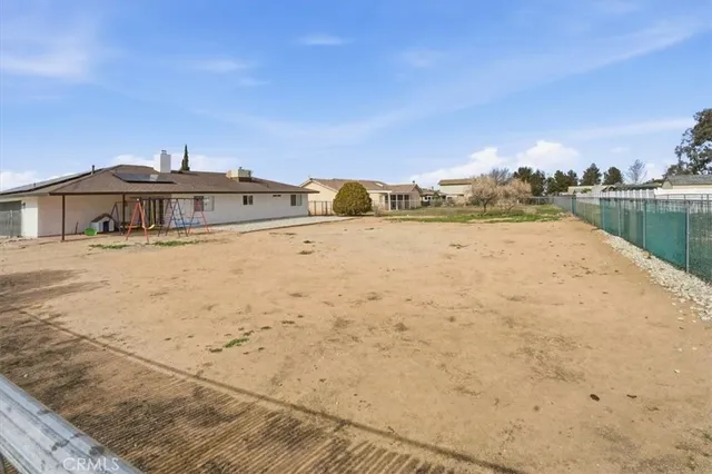 $440,000 | 10911 Caribou Avenue, Apple Valley, CA 92308