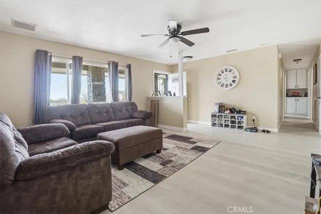 $440,000 | 10911 Caribou Avenue, Apple Valley, CA 92308