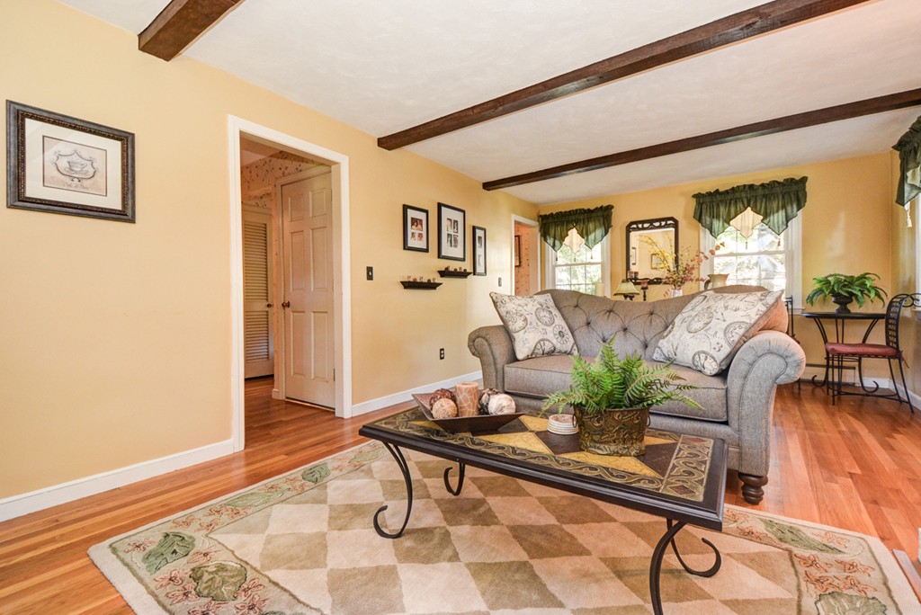 16 Colt Road Franklin, MA 02038 - Photo 6 of 30 Gallery Image 6