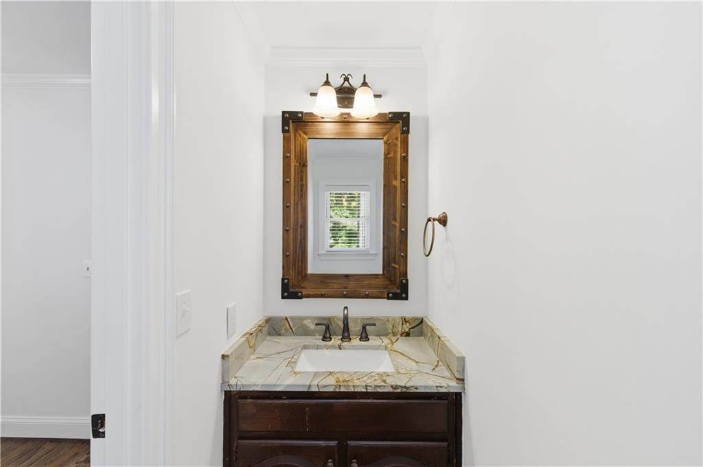 3380 Wildwood Road Suwanee, GA 30024 - Photo 13 of 57