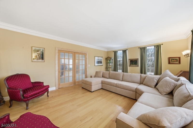 20 Sleepy Hollow Road Denville, NJ 07834 - Photo 8 of 49