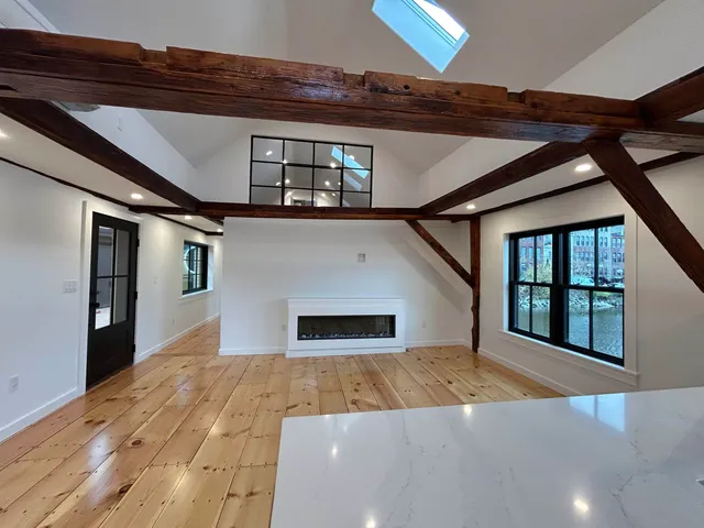 $950,000 | 10 String Bridge, Exeter, NH 03833