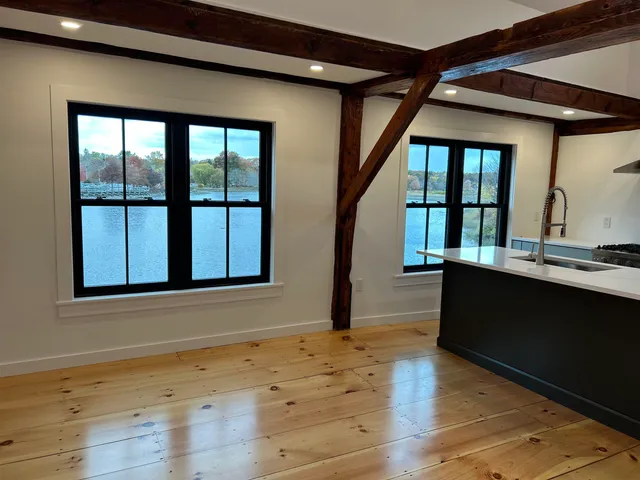 $950,000 | 10 String Bridge, Exeter, NH 03833